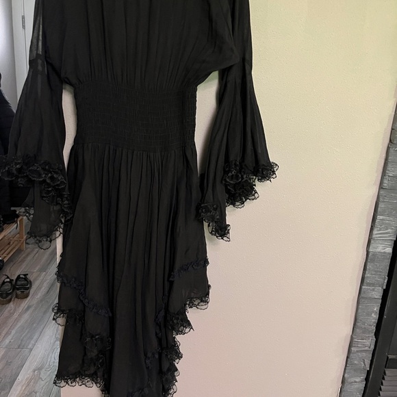 Elaborately detailed pirate/gothic flowing sleeve black peasant dress. - Picture 6 of 11